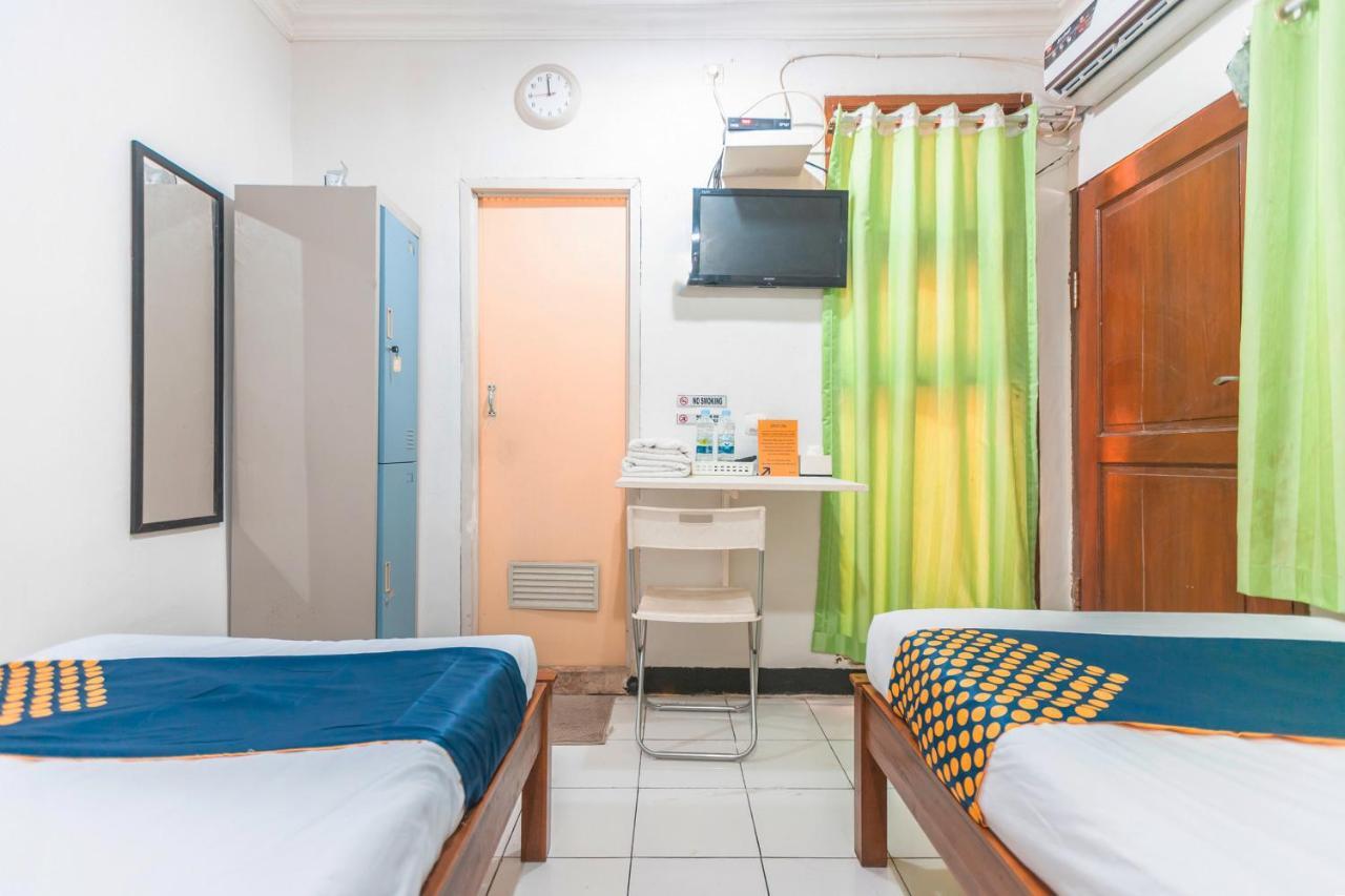 Spot On 2033 Kayumanis Homestay Syariah Cakarta Dış mekan fotoğraf