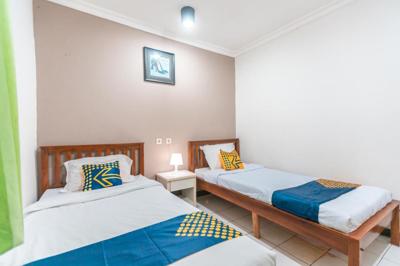 Spot On 2033 Kayumanis Homestay Syariah Cakarta Dış mekan fotoğraf