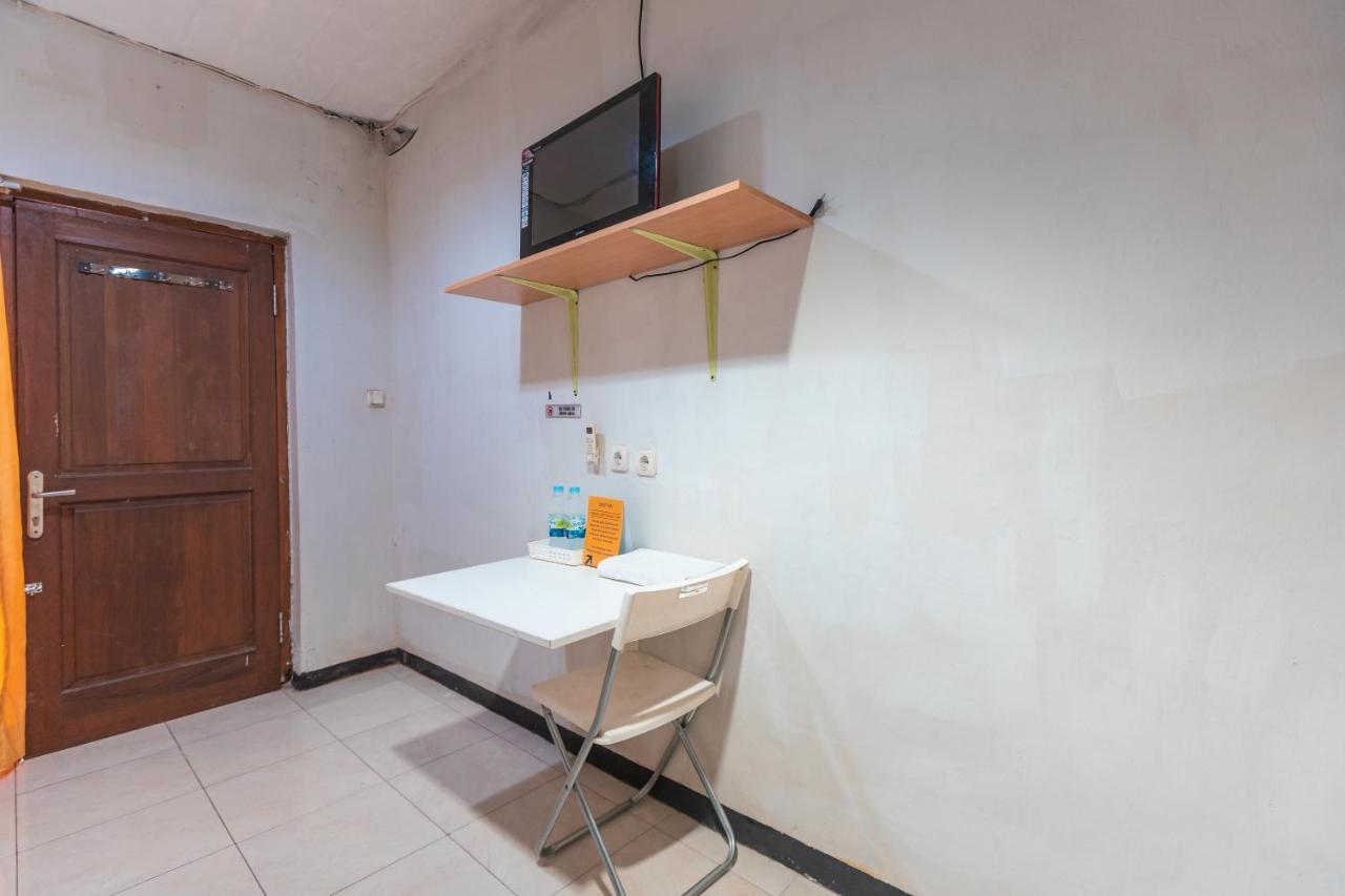 Spot On 2033 Kayumanis Homestay Syariah Cakarta Dış mekan fotoğraf